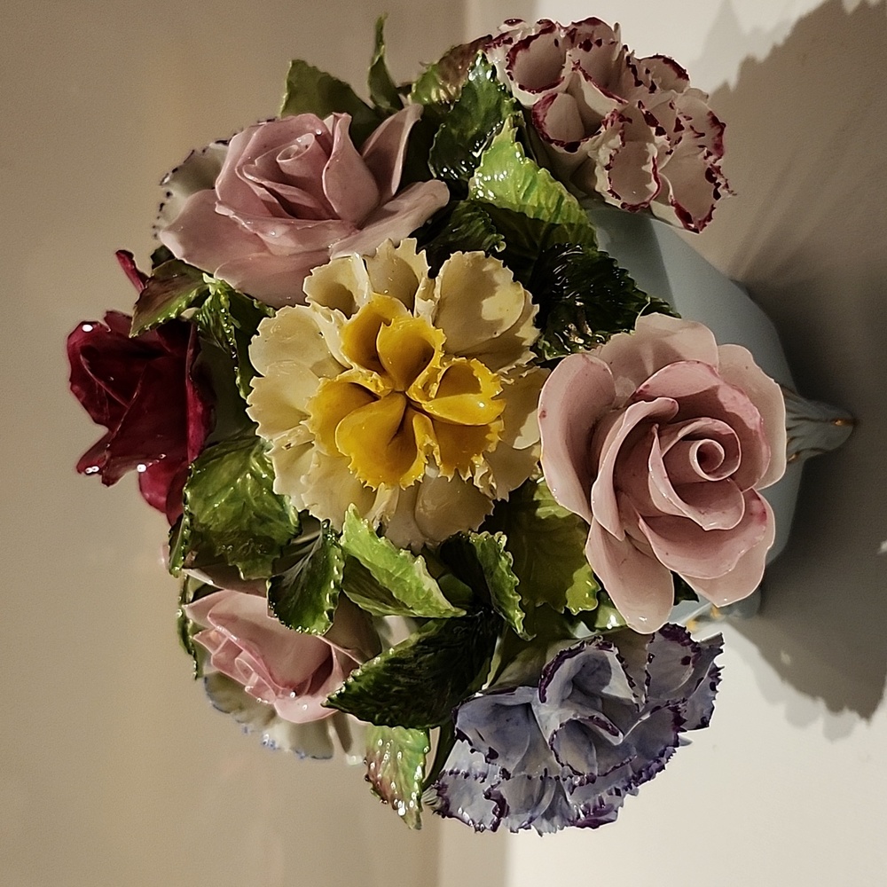 Vintage  aynsley floral basket 14 flowers 7"
